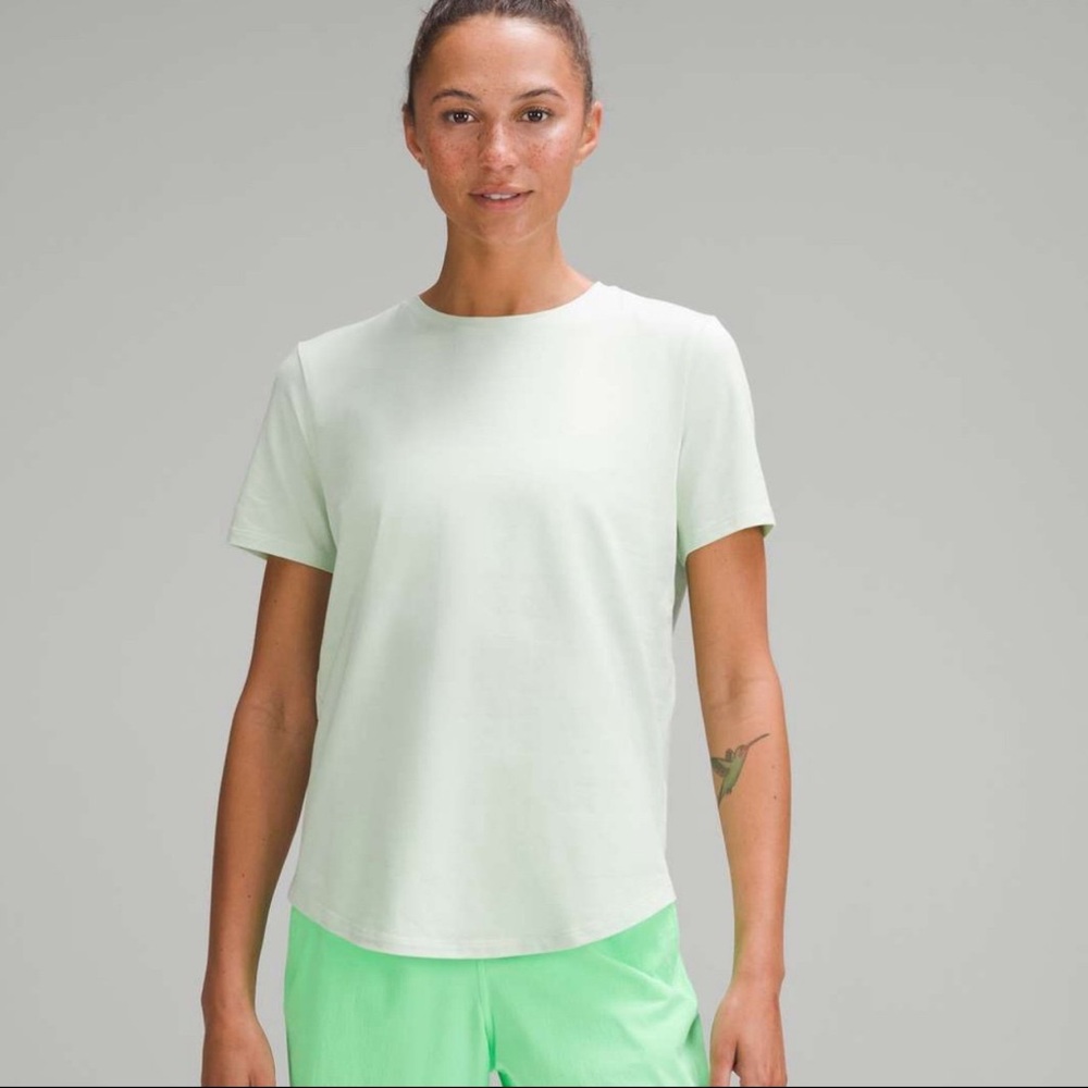 Lululemon Love Crew